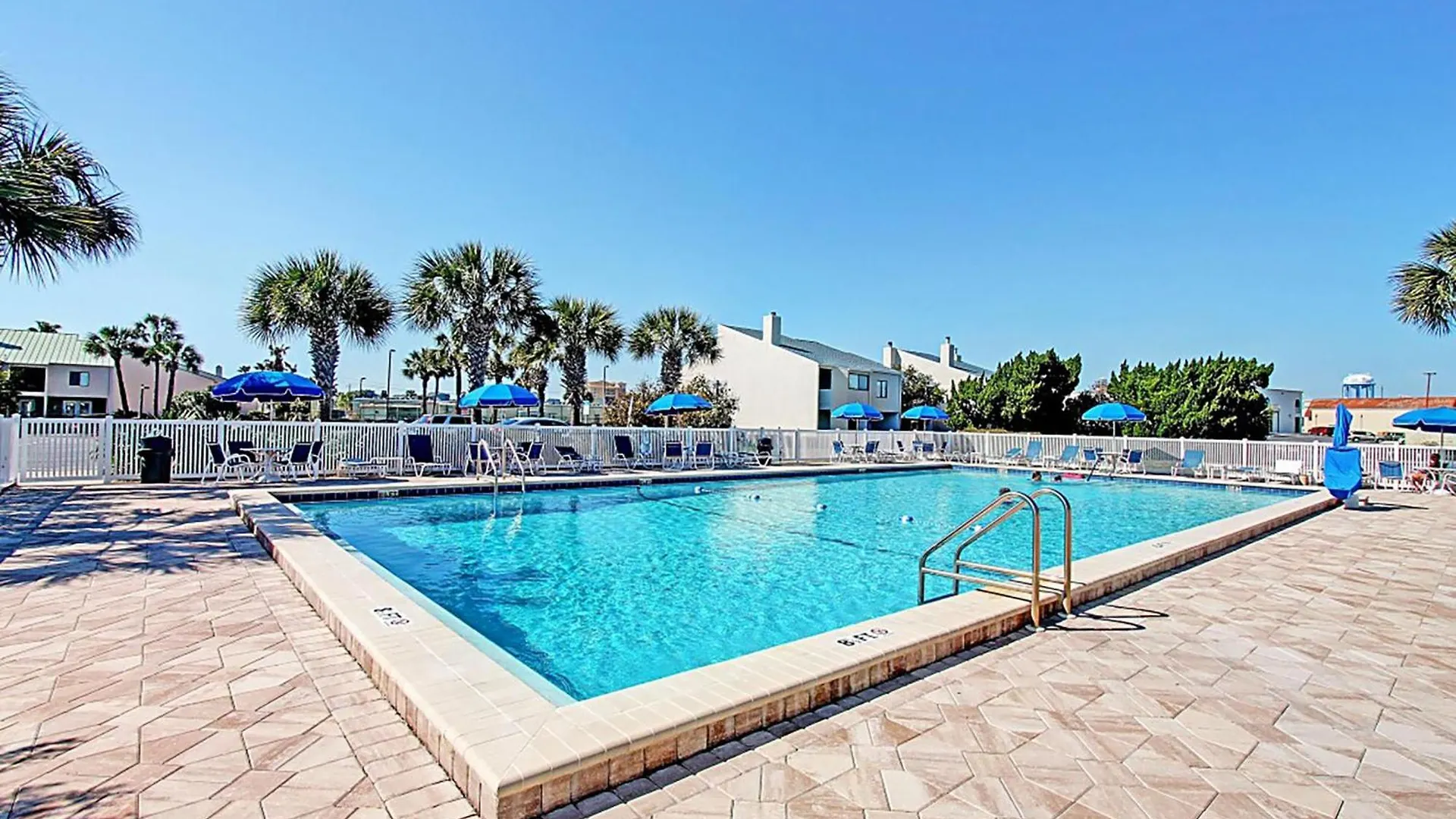 Shoreline Towers 1085 Destin Apartment